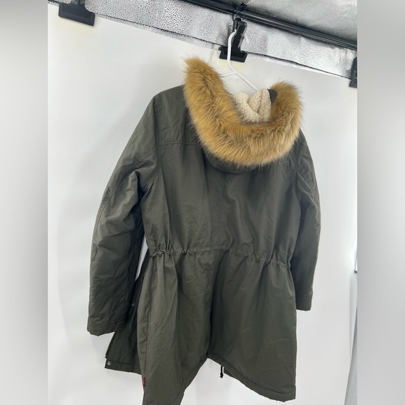 Levi’s faux fur lined jacket size M parka hooded - Picture 2 of 9